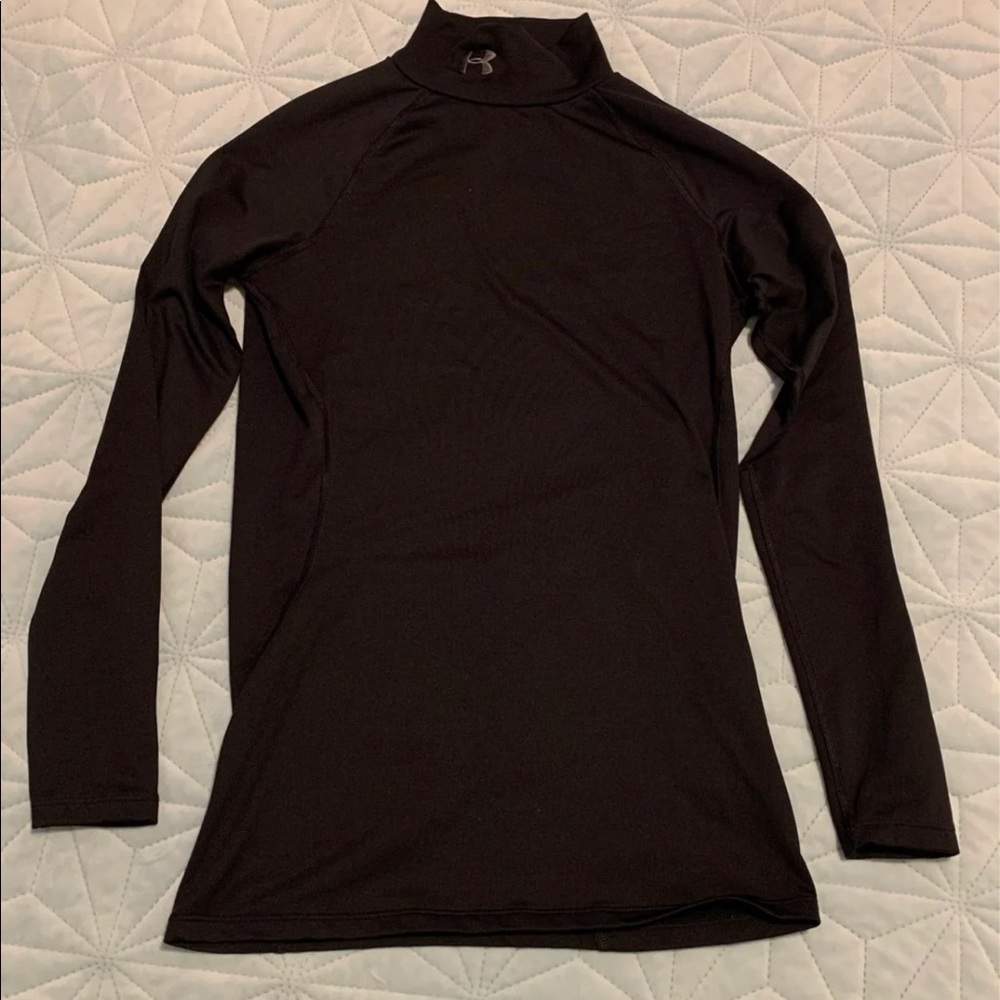 Boys. Under armour, cold gear, compression, mock long sleeve athletic gear